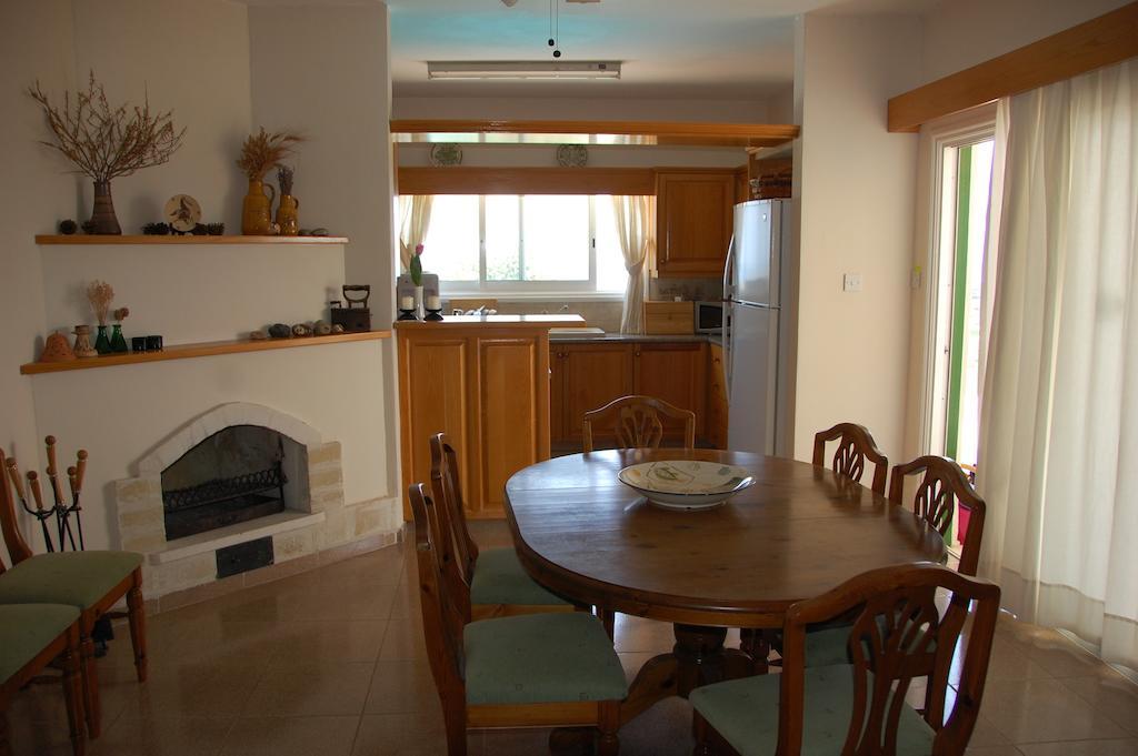 Villa Chrysanthia Polis 客房 照片